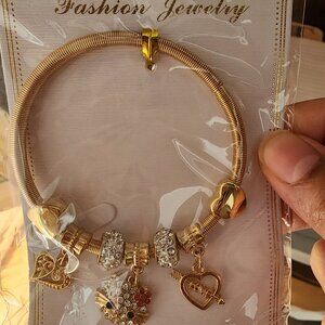 Hello kitty bracelet